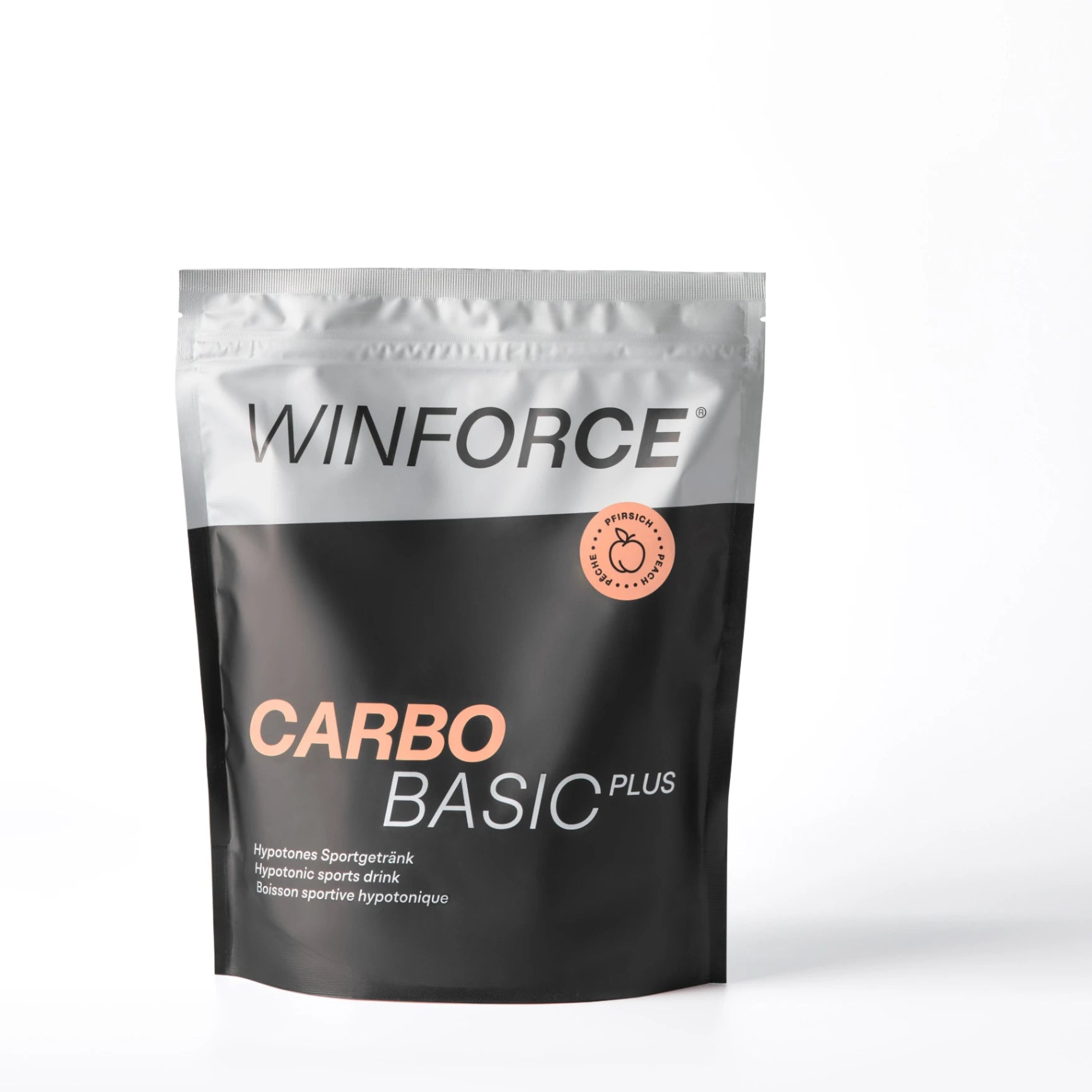 WINFORCE Carbo Basic Plus hypotones Sportgetränk mit erfrischendem Pfirsichgeschmack in einem eleganten silber-schwarzen Standbodenbeutel. Ideal für Ausdauersportler zur Kohlenhydrat- und Energieversorgung.